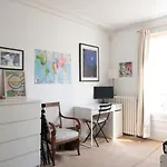 Spacious Peaceful And Bright Apartment