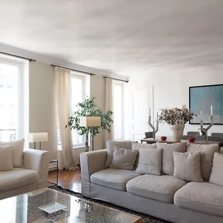 Spacious Peaceful And Bright Apartment *